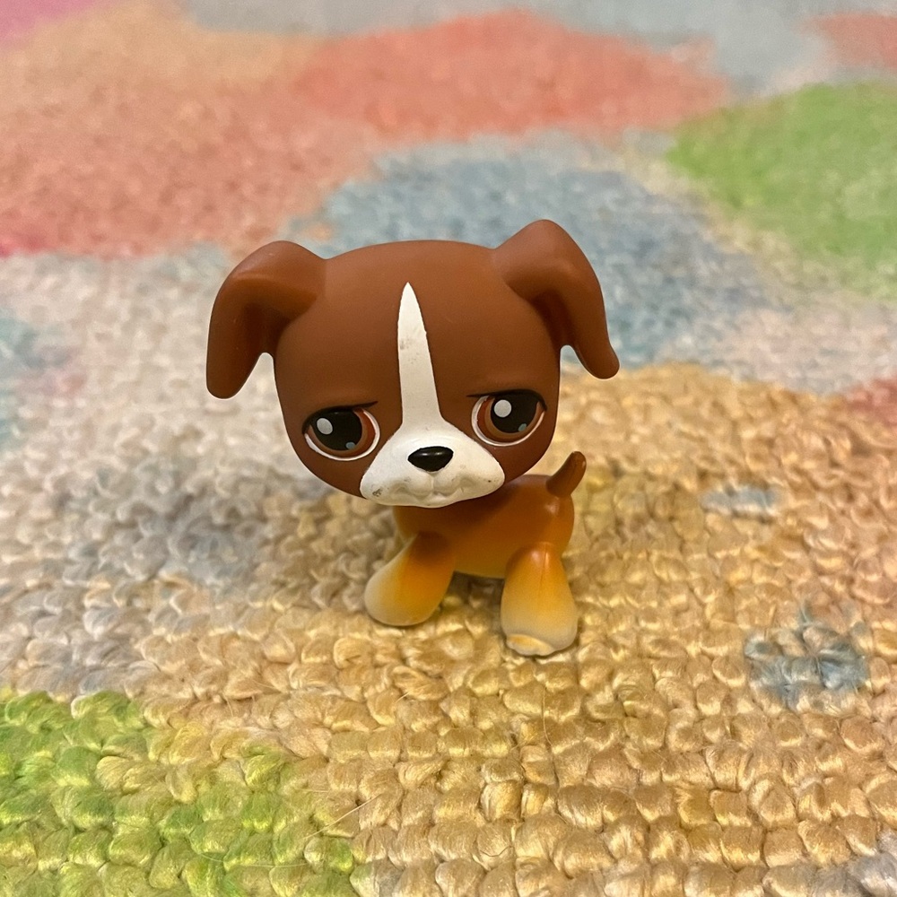 Littlest Pet Shop LPS Brown White Boxer Dog #25 Brown Eyes Collectible Figure